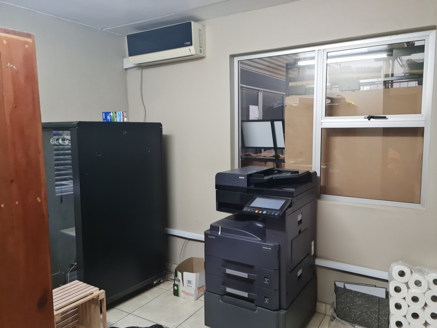 To Let commercial Property for Rent in Broadlands Western Cape